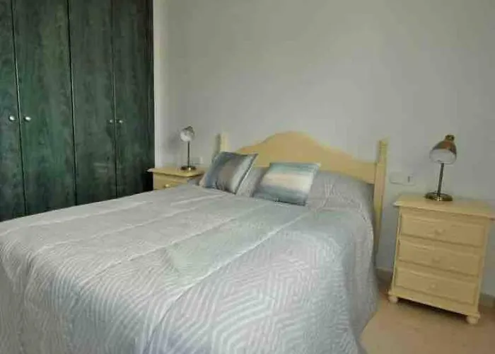 Lovely 2 Bedroom Apartment 2Nd Line To Beach